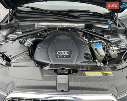 Серый Ауди Ку 5, объемом двигателя 2.97 л и пробегом 213 тыс. км за 19450 $, фото 80 на Automoto.ua