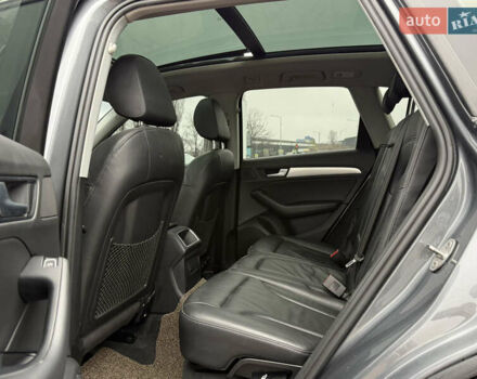 Серый Ауди Ку 5, объемом двигателя 2 л и пробегом 170 тыс. км за 18700 $, фото 3 на Automoto.ua