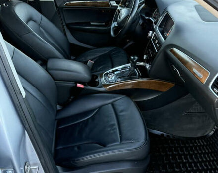 Сірий Ауді Ку 5, об'ємом двигуна 2 л та пробігом 210 тис. км за 14799 $, фото 41 на Automoto.ua