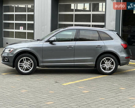 Сірий Ауді Ку 5, об'ємом двигуна 2 л та пробігом 213 тис. км за 15500 $, фото 70 на Automoto.ua