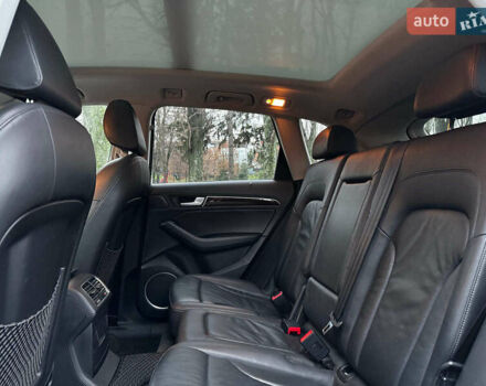 Сірий Ауді Ку 5, об'ємом двигуна 3 л та пробігом 175 тис. км за 15790 $, фото 24 на Automoto.ua