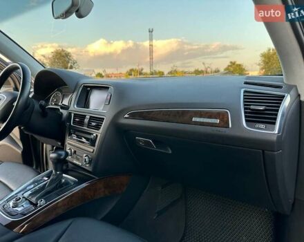Серый Ауди Ку 5, объемом двигателя 1.98 л и пробегом 173 тыс. км за 21000 $, фото 23 на Automoto.ua