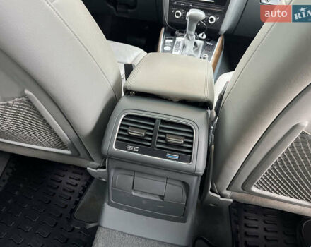 Серый Ауди Ку 5, объемом двигателя 1.98 л и пробегом 185 тыс. км за 19300 $, фото 4 на Automoto.ua