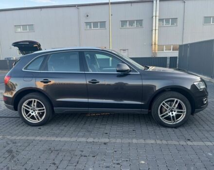 Серый Ауди Ку 5, объемом двигателя 2 л и пробегом 330 тыс. км за 17000 $, фото 2 на Automoto.ua