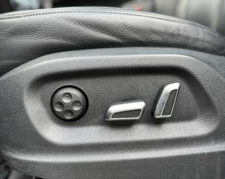 Серый Ауди Ку 5, объемом двигателя 2 л и пробегом 70 тыс. км за 4100 $, фото 10 на Automoto.ua