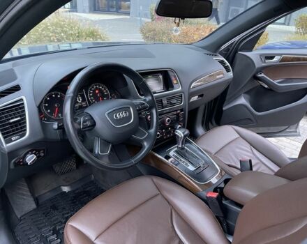 Сірий Ауді Ку 5, об'ємом двигуна 2 л та пробігом 250 тис. км за 14800 $, фото 15 на Automoto.ua