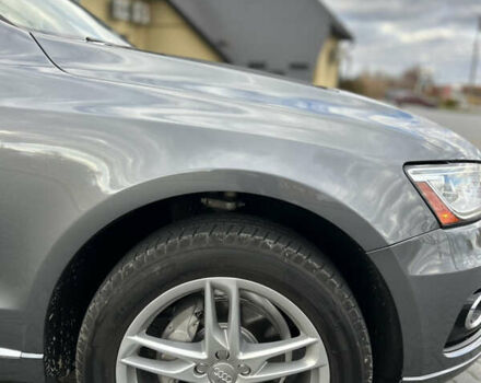 Сірий Ауді Ку 5, об'ємом двигуна 2 л та пробігом 220 тис. км за 15000 $, фото 18 на Automoto.ua