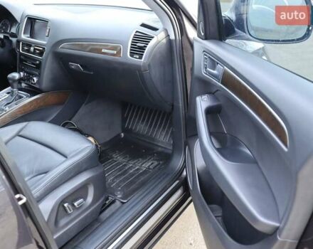 Сірий Ауді Ку 5, об'ємом двигуна 1.98 л та пробігом 131 тис. км за 17200 $, фото 23 на Automoto.ua