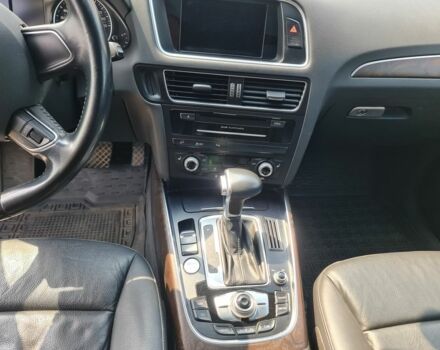 Сірий Ауді Ку 5, об'ємом двигуна 2 л та пробігом 130 тис. км за 16500 $, фото 6 на Automoto.ua