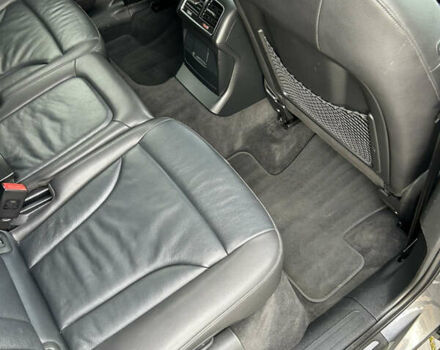 Сірий Ауді Ку 5, об'ємом двигуна 2 л та пробігом 220 тис. км за 15000 $, фото 85 на Automoto.ua