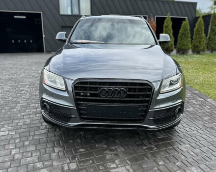 Серый Ауди Ку 5, объемом двигателя 3 л и пробегом 196 тыс. км за 16999 $, фото 1 на Automoto.ua