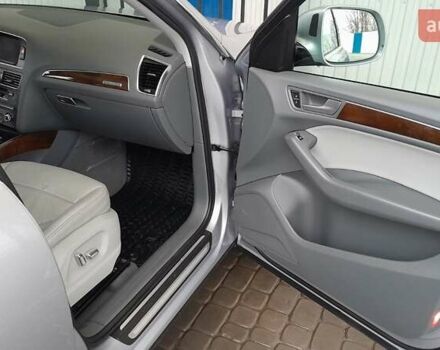 Сірий Ауді Ку 5, об'ємом двигуна 2 л та пробігом 155 тис. км за 16500 $, фото 12 на Automoto.ua