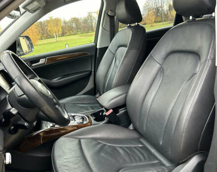 Сірий Ауді Ку 5, об'ємом двигуна 2 л та пробігом 220 тис. км за 15000 $, фото 63 на Automoto.ua