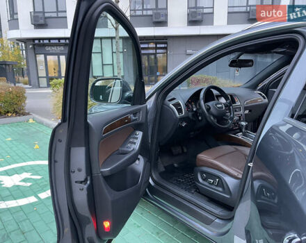 Сірий Ауді Ку 5, об'ємом двигуна 2 л та пробігом 252 тис. км за 14500 $, фото 30 на Automoto.ua