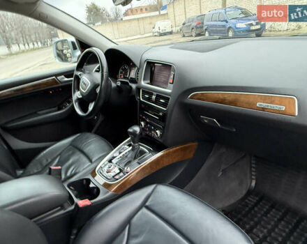 Серый Ауди Ку 5, объемом двигателя 2 л и пробегом 210 тыс. км за 13999 $, фото 33 на Automoto.ua