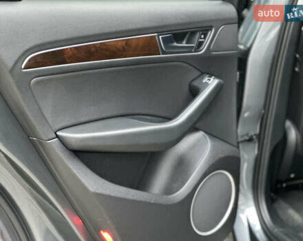 Серый Ауди Ку 5, объемом двигателя 2 л и пробегом 213 тыс. км за 14999 $, фото 66 на Automoto.ua