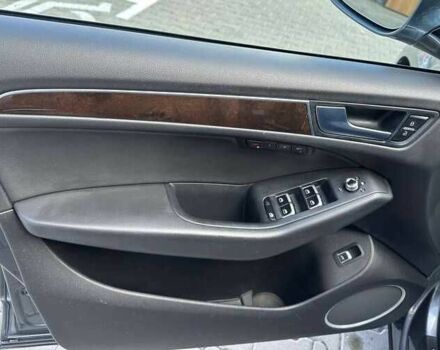 Сірий Ауді Ку 5, об'ємом двигуна 2 л та пробігом 132 тис. км за 11500 $, фото 4 на Automoto.ua