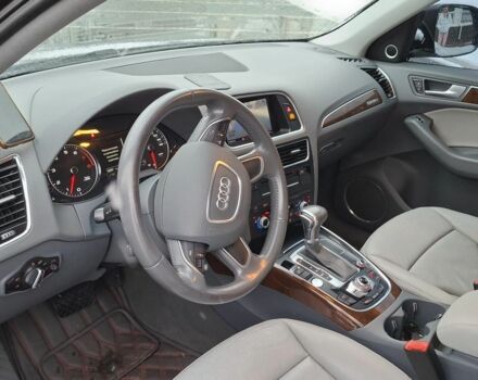 Серый Ауди Ку 5, объемом двигателя 2 л и пробегом 190 тыс. км за 332 $, фото 3 на Automoto.ua