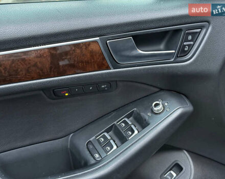 Сірий Ауді Ку 5, об'ємом двигуна 3 л та пробігом 175 тис. км за 15790 $, фото 11 на Automoto.ua