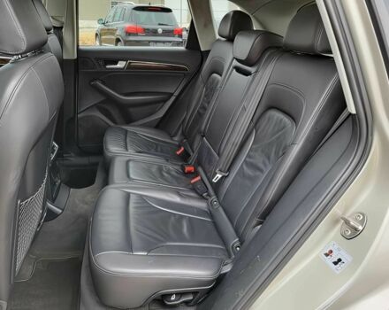 Сірий Ауді Ку 5, об'ємом двигуна 2 л та пробігом 71 тис. км за 5100 $, фото 11 на Automoto.ua