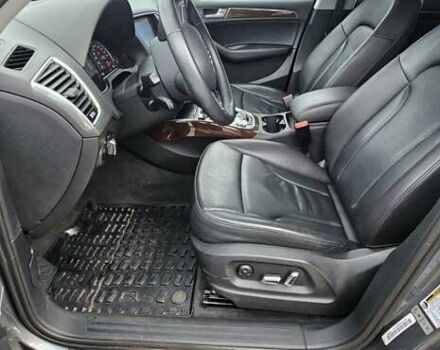 Серый Ауди Ку 5, объемом двигателя 1.98 л и пробегом 180 тыс. км за 17000 $, фото 11 на Automoto.ua