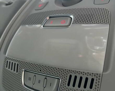 Серый Ауди Ку 5, объемом двигателя 1.98 л и пробегом 170 тыс. км за 16600 $, фото 27 на Automoto.ua