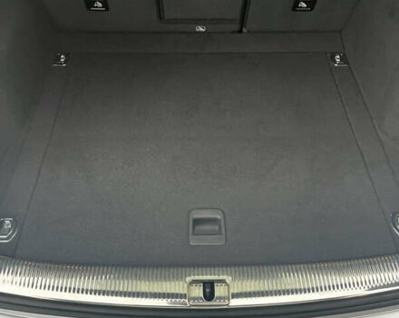 Серый Ауди Ку 5, объемом двигателя 1.98 л и пробегом 183 тыс. км за 14500 $, фото 4 на Automoto.ua