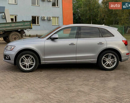 Серый Ауди Ку 5, объемом двигателя 1.98 л и пробегом 165 тыс. км за 16900 $, фото 2 на Automoto.ua