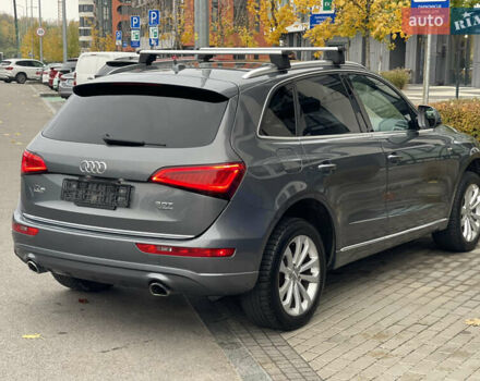 Сірий Ауді Ку 5, об'ємом двигуна 2 л та пробігом 252 тис. км за 14500 $, фото 20 на Automoto.ua