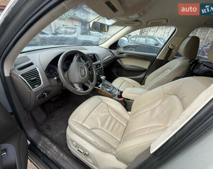 Сірий Ауді Ку 5, об'ємом двигуна 2 л та пробігом 228 тис. км за 10500 $, фото 9 на Automoto.ua