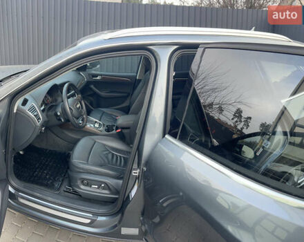 Серый Ауди Ку 5, объемом двигателя 1.98 л и пробегом 170 тыс. км за 16600 $, фото 16 на Automoto.ua