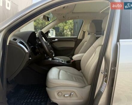 Сірий Ауді Ку 5, об'ємом двигуна 2 л та пробігом 212 тис. км за 13700 $, фото 27 на Automoto.ua
