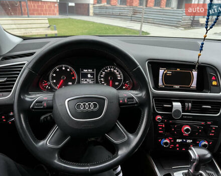 Серый Ауди Ку 5, объемом двигателя 2 л и пробегом 214 тыс. км за 15500 $, фото 24 на Automoto.ua