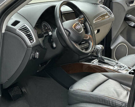 Сірий Ауді Ку 5, об'ємом двигуна 2 л та пробігом 213 тис. км за 15500 $, фото 21 на Automoto.ua