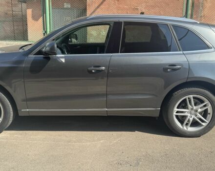 Сірий Ауді Ку 5, об'ємом двигуна 2 л та пробігом 180 тис. км за 15800 $, фото 2 на Automoto.ua