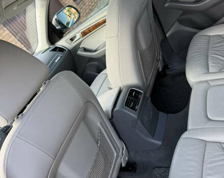 Серый Ауди Ку 5, объемом двигателя 2 л и пробегом 269 тыс. км за 16500 $, фото 9 на Automoto.ua