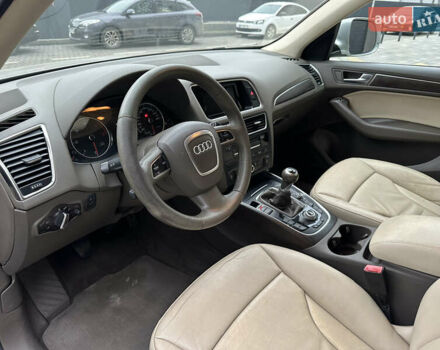 Серый Ауди Ку 5, объемом двигателя 2 л и пробегом 185 тыс. км за 14999 $, фото 4 на Automoto.ua