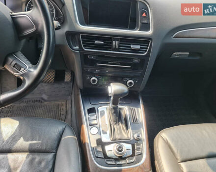 Серый Ауди Ку 5, объемом двигателя 1.98 л и пробегом 130 тыс. км за 17000 $, фото 2 на Automoto.ua