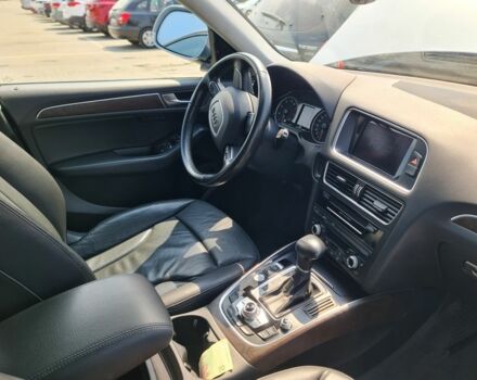 Сірий Ауді Ку 5, об'ємом двигуна 2 л та пробігом 130 тис. км за 16500 $, фото 10 на Automoto.ua