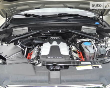 Сірий Ауді Ку 5, об'ємом двигуна 3 л та пробігом 119 тис. км за 22000 $, фото 22 на Automoto.ua