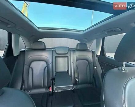 Серый Ауди Ку 5, объемом двигателя 2 л и пробегом 134 тыс. км за 14000 $, фото 7 на Automoto.ua