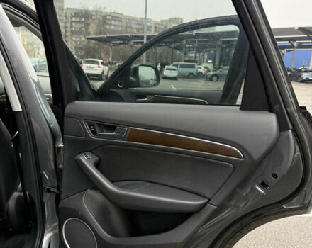 Серый Ауди Ку 5, объемом двигателя 1.98 л и пробегом 89 тыс. км за 20500 $, фото 13 на Automoto.ua