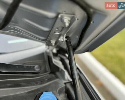 Сірий Ауді Ку 5, об'ємом двигуна 2 л та пробігом 151 тис. км за 14699 $, фото 76 на Automoto.ua