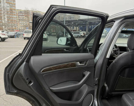 Серый Ауди Ку 5, объемом двигателя 1.98 л и пробегом 89 тыс. км за 20500 $, фото 14 на Automoto.ua