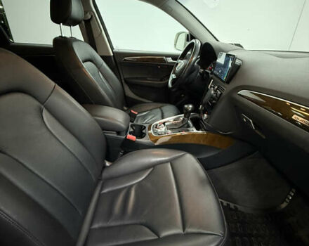 Серый Ауди Ку 5, объемом двигателя 1.98 л и пробегом 265 тыс. км за 15800 $, фото 24 на Automoto.ua