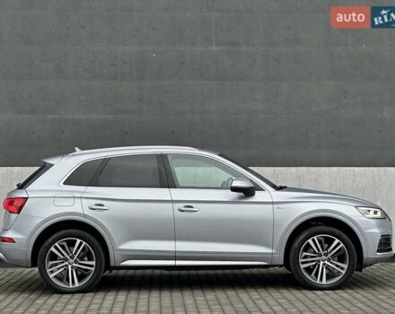 Серый Ауди Ку 5, объемом двигателя 1.97 л и пробегом 165 тыс. км за 34500 $, фото 23 на Automoto.ua