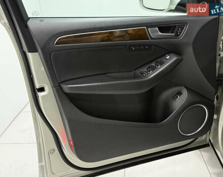 Серый Ауди Ку 5, объемом двигателя 1.98 л и пробегом 265 тыс. км за 15800 $, фото 19 на Automoto.ua