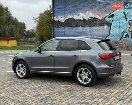 Сірий Ауді Ку 5, об'ємом двигуна 2 л та пробігом 139 тис. км за 16999 $, фото 5 на Automoto.ua