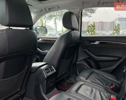 Серый Ауди Ку 5, объемом двигателя 1.98 л и пробегом 82 тыс. км за 18650 $, фото 21 на Automoto.ua