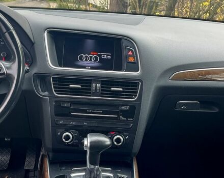 Сірий Ауді Ку 5, об'ємом двигуна 2 л та пробігом 98 тис. км за 17500 $, фото 11 на Automoto.ua